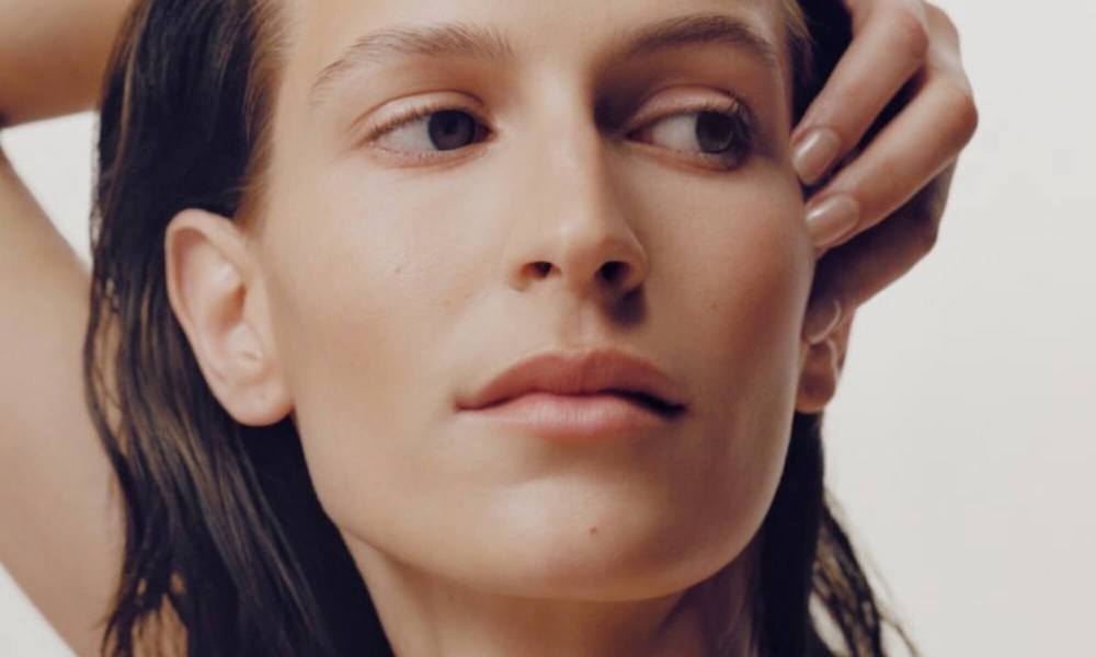 Face Taping Nedir? Yüz Bantlama Hakkında Bilmeniz Gerekenler